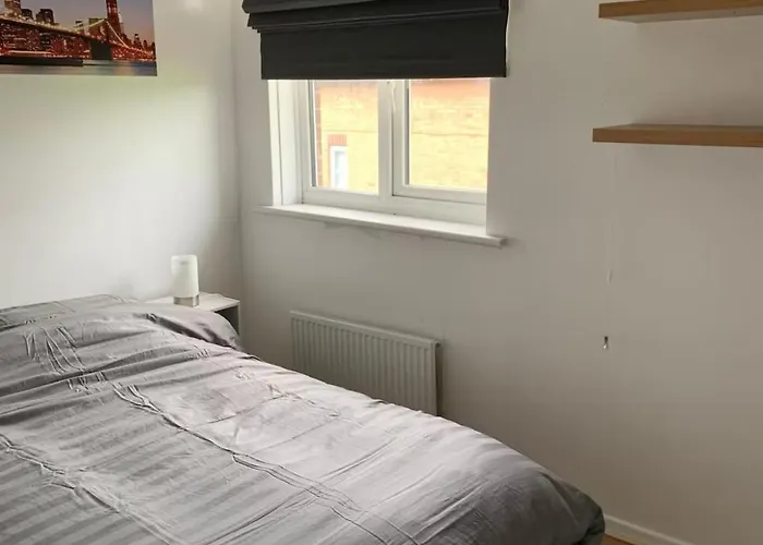 5 Bedrm Hse! Ev! & Nr Citycentre! Nyaraló *