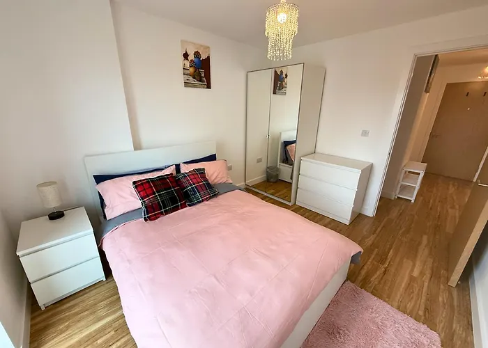 Mediacity One Bedroom Skyline Flat