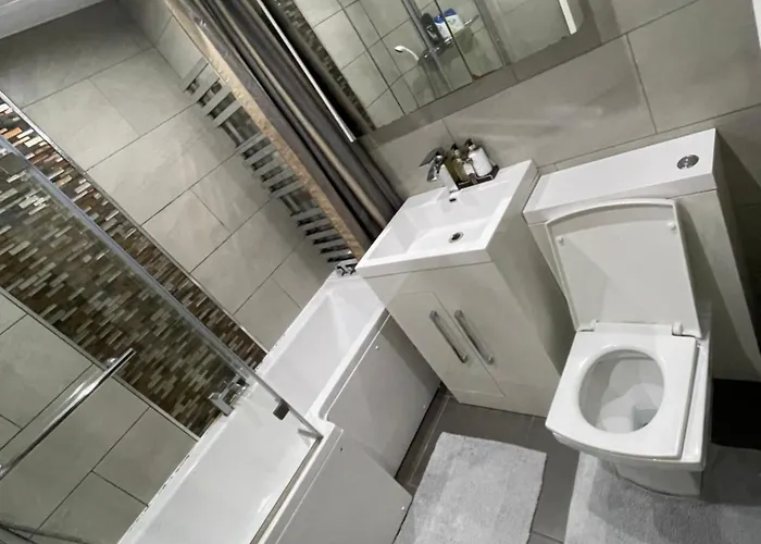 홈스테이 The Crib 1 맨체스터