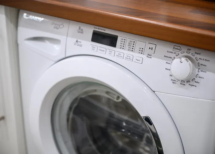 Stylish 3-bed Close To Mcr Centre For 8 Guests *