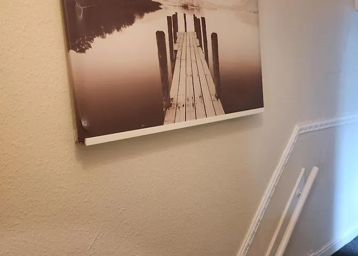 Go Big ! Entire Cozy House For Max 8 People Near Center