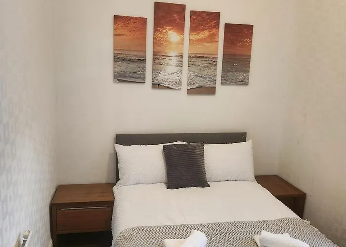 Go Big ! Entire Cozy House For Max 8 People Near Center *