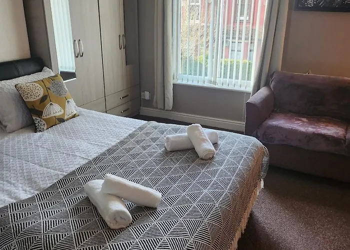 Дом отдыха Go Big ! Entire Cozy House For Max 8 People Near Center *