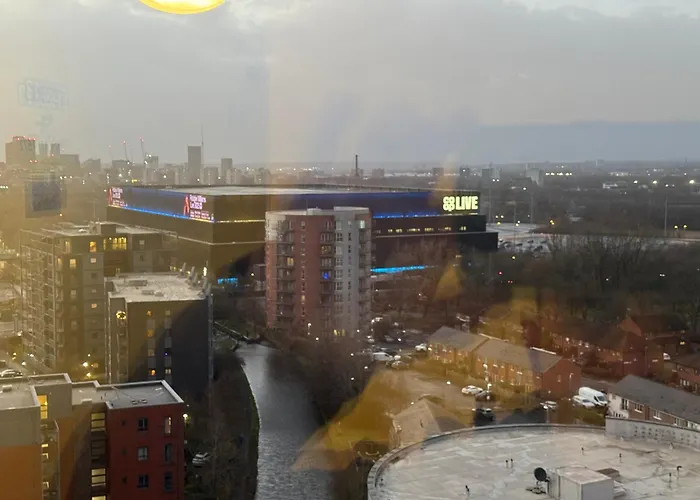 Apartament Walking Distance From Etihad And Coop Arena Parking Free