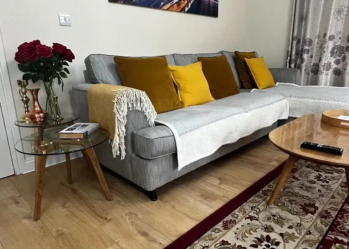 2 Bedroom Flat In Ardwick Manchester