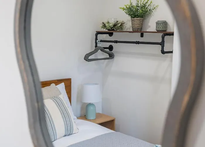 بيت للعطل Beautiful Three Bedroom House - Escape