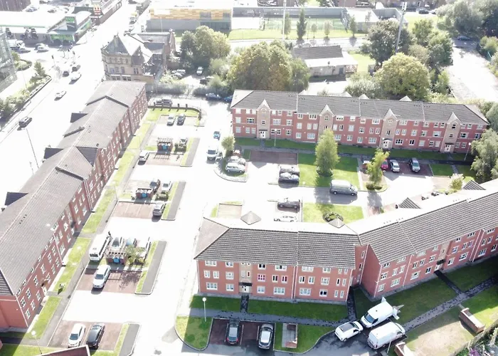 Modern 2-bedroom Near With Free Parking Appartement