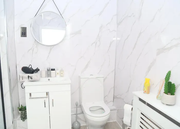 Mdz Luxe Stays-sleeps 6 Mánchester