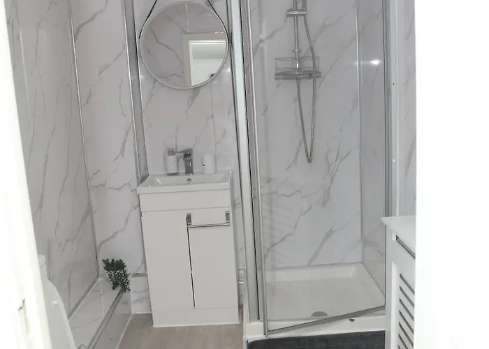 Mdz Luxe Stays-sleeps 6 Apartamento Mánchester