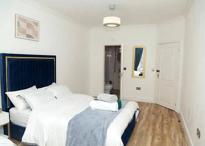 Mdz Luxe Stays-sleeps 6 Appartement *