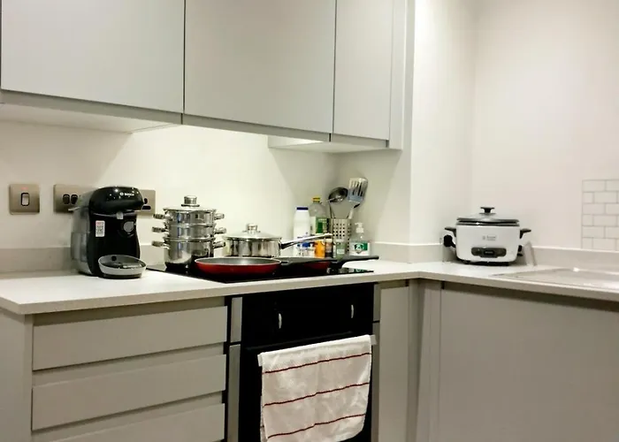 Lets Sa I 2bed 2bath L Waterfront L Private Balcony I Relaxing Retreat I Great Location Manchester