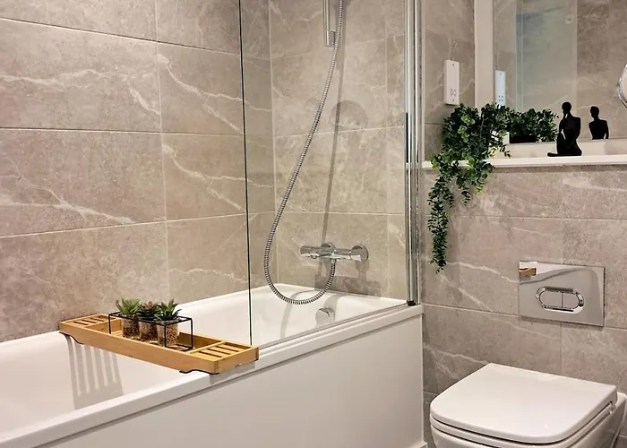 Lets Sa I 2bed 2bath L Waterfront L Private Balcony I Relaxing Retreat I Great Location