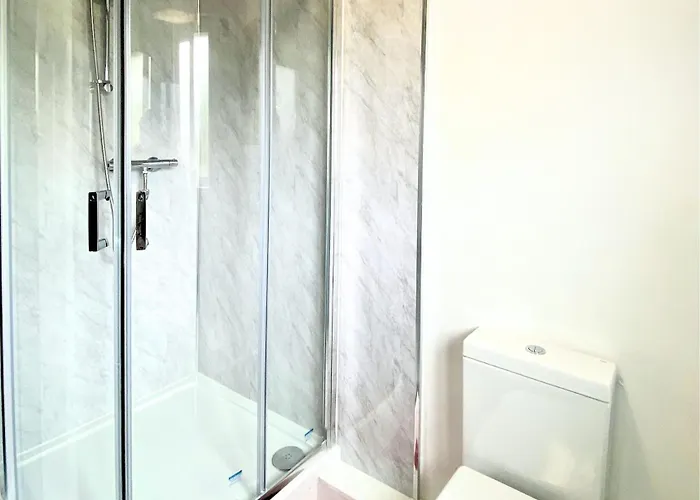 Townhouse By Bevolve - 4 Bedrooms - Free Parking 펜션 맨체스터