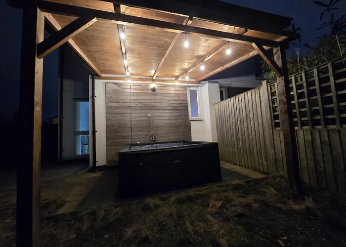 3 Bed House Etihad بيت للعطل مانشستر