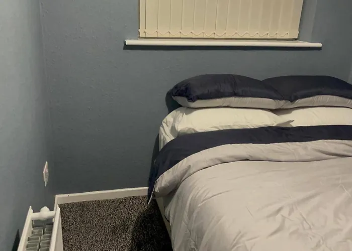 Hébergement de vacances Housesleeps9-fireplace-garden-bbq-tv Manchester