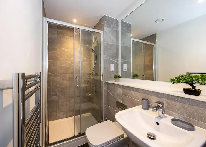 Manchestercentre , Salford, Lakeside *