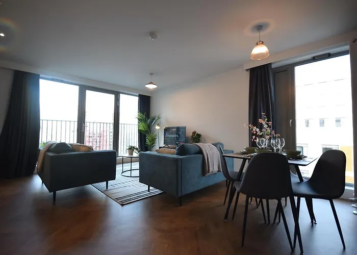 Life Top-floor 2-bed 1-bath In Ancoats 아파트