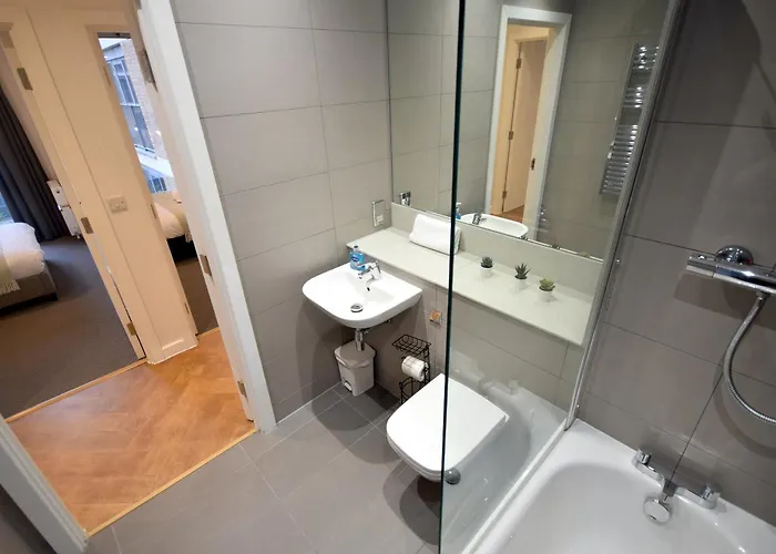 Life 2-bed 1-bath In New Cross *