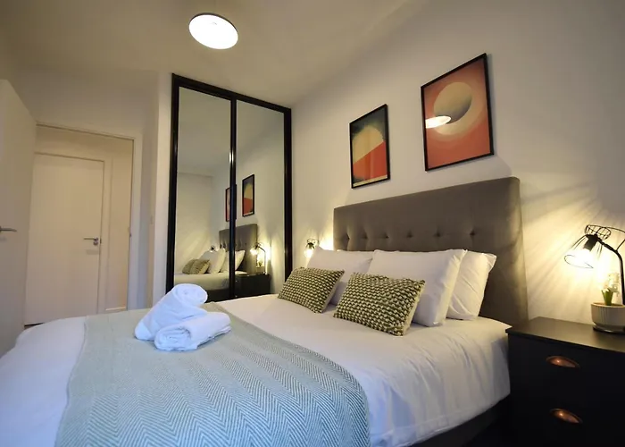 Life 2-bed 1-bath In New Cross *