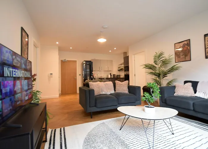 Apartment Life 2 - 2-bed 1-bath In New Cross Manchester