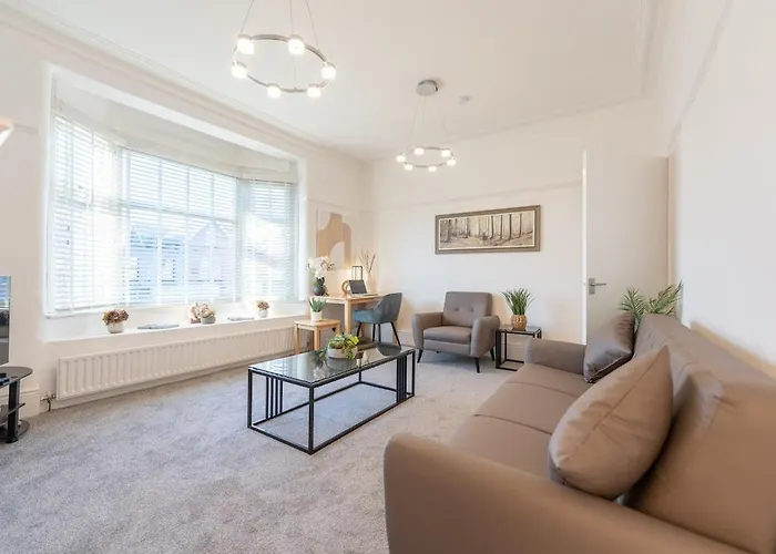 Richmond Retreat - Luxurious And Comfortable Spacious 2 Floor *