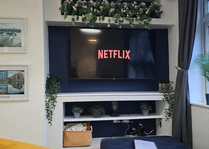 Dom wakacyjny The Heart - Cosy 3 Bedroom House With Double Driveway And Garden In