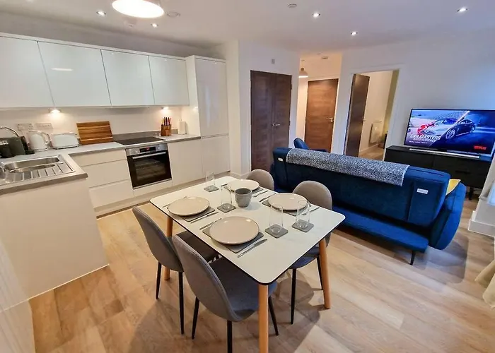 Free Parking. Old Trafford 펜션 *