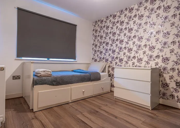 Cosy Modern 3-bed Near Etihad, Coop Arena - Ao Arena And Center