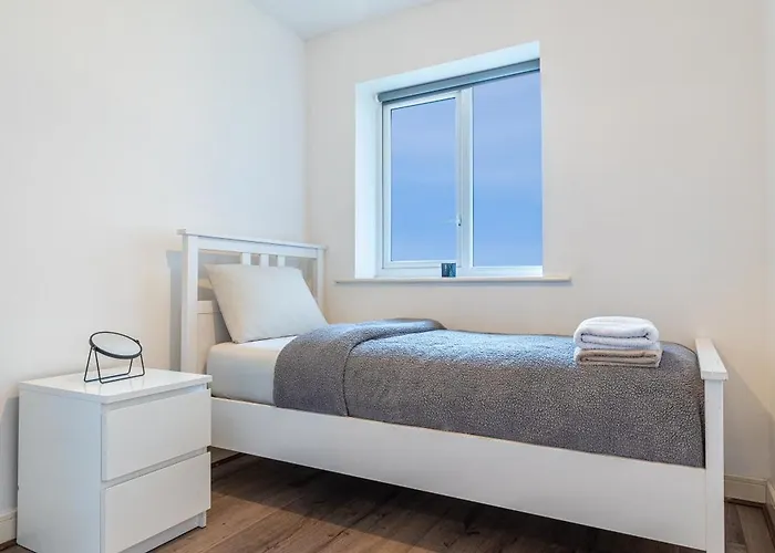 Holiday home Cosy Modern 3-bed Near Etihad, Coop Arena - Ao Arena And Center *