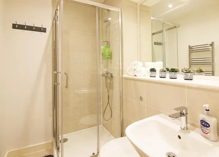 Luxury 1-bed By Hotspots, Centre, The Lowry, Old Trafford & Etihad, Sleeps 4, Balcony, Netflix, Gym, Nespresso, Great For Contractors & Relaxation! * مانشستر