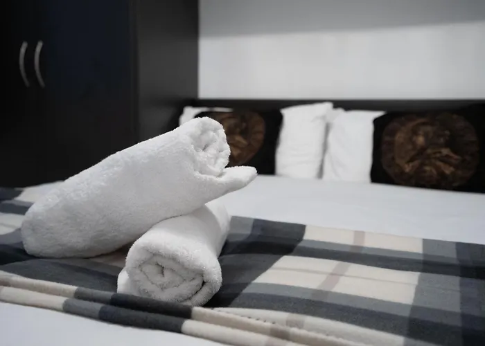 Feriehus Coop Arena & Etihad - Free Parking - Pool Table *