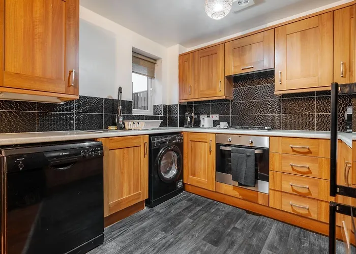 Coop Arena & Etihad - Free Parking - Pool Table 펜션