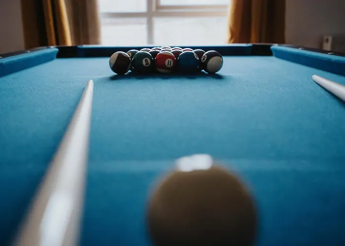 Coop Arena & Etihad - Free Parking - Pool Table Manchester