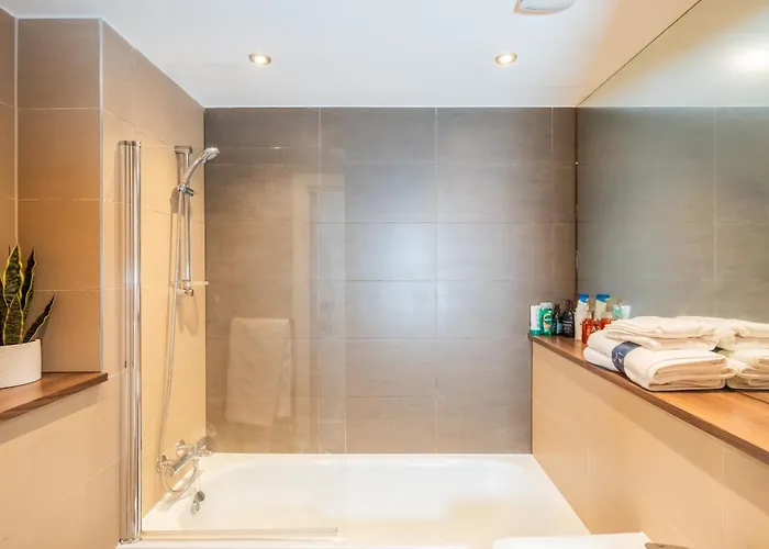 Mega1 Luxury Spacious 1bedroom Apartment, Mánchester