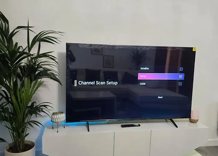 Mega1 Luxury Spacious 1bedroom Apartment, *