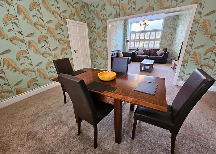 Clayton Hall Homes Дом отдыха *