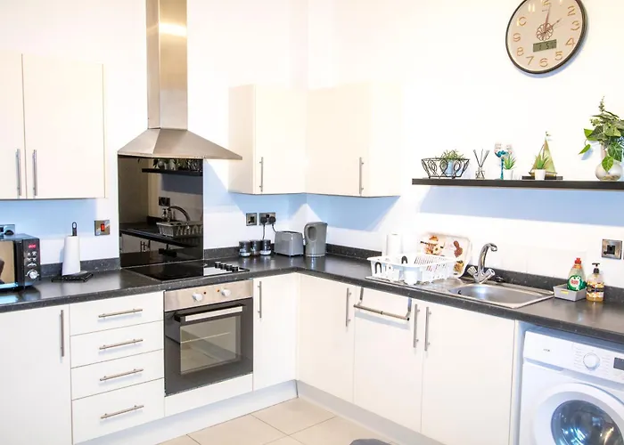 Ideal For Groups - Modern 2 Bedroom - Free Parking, Transit Links, Close To Stadiums 아파트