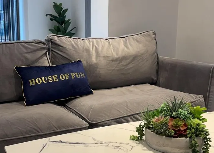 Apartment Entire Modern In Centre Manchester