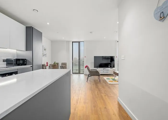 Modern Highrise Luxury Апартаменты