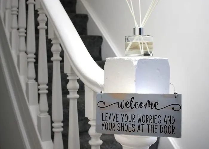 Sleeps 18 Lovely Mcr By Superhost Сasa de vacaciones *