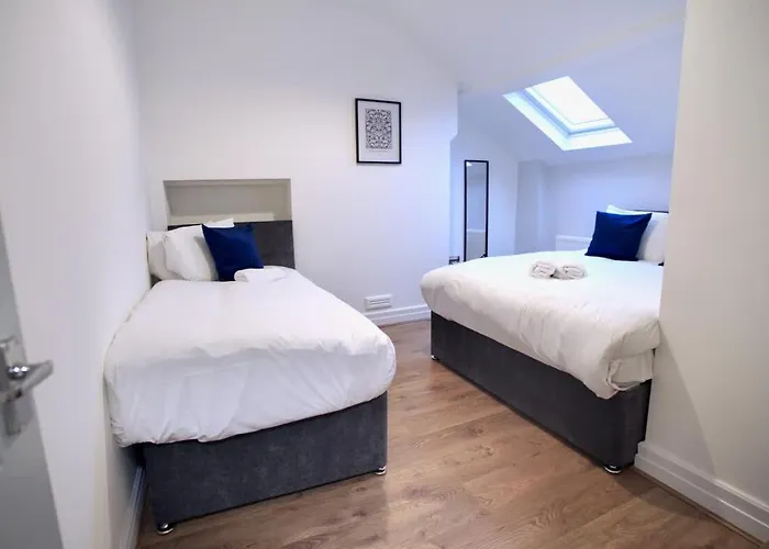 Sleeps 18 Lovely Mcr By Superhost *