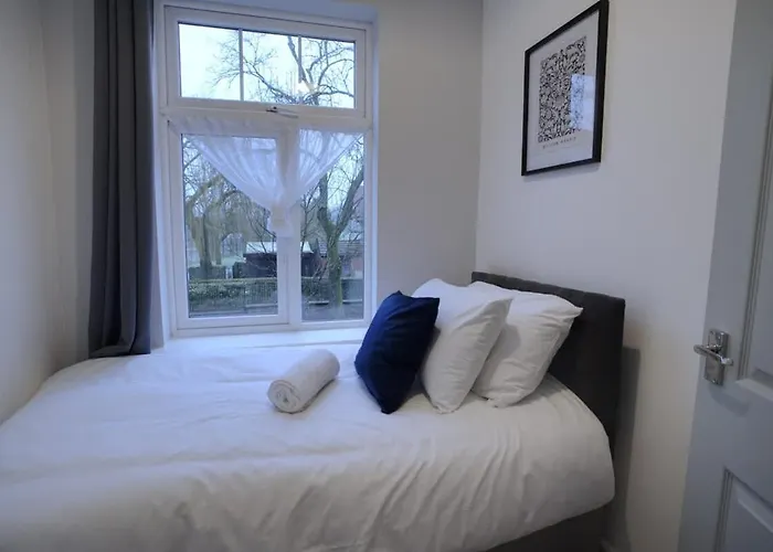 Sleeps 18 Lovely Mcr By Superhost Manchester