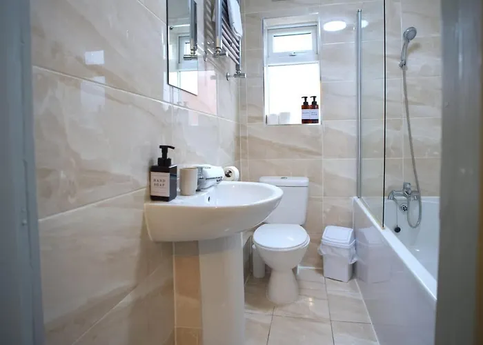 Sleeps 18 Lovely Mcr By Superhost Tatil Evi