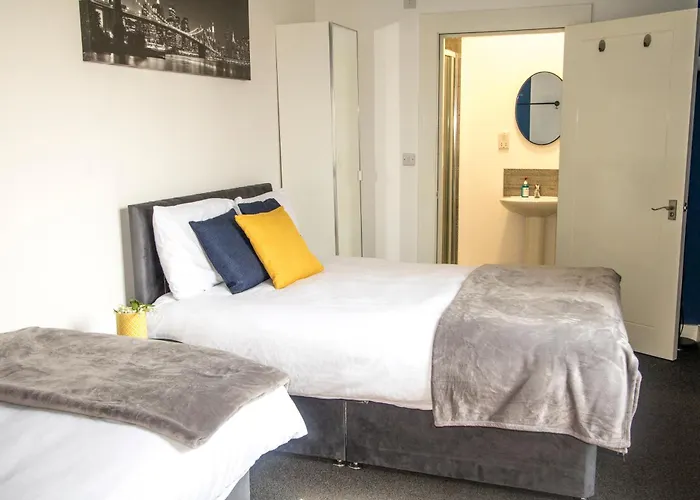 Cosy 1 Bedroom Flat-free Parking *