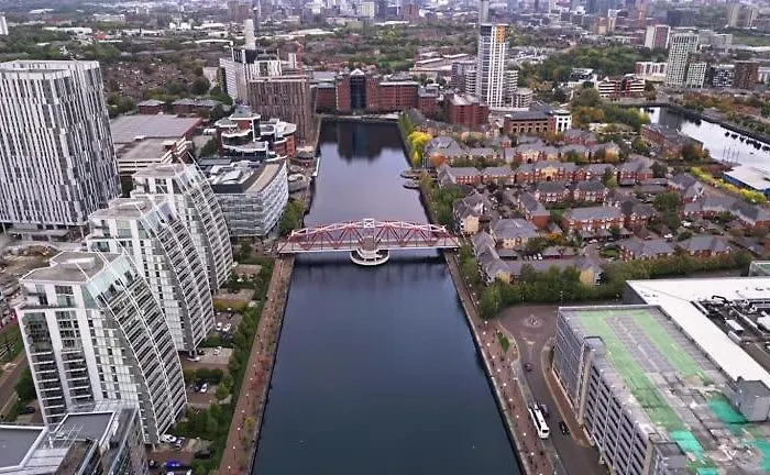 Appartamento Quay House - Salford - 2bdr Sleeps 7, Spacious & Quiet - Free Parking - Close To Centre, United & The Lowry Manchester