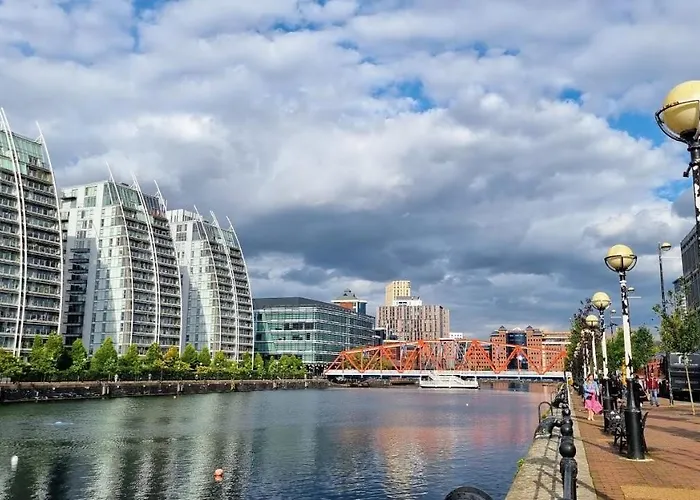 Apartament Quay House - Salford - 2bdr Sleeps 7, Spacious & Quiet - Free Parking - Close To Centre, United & The Lowry Manchester