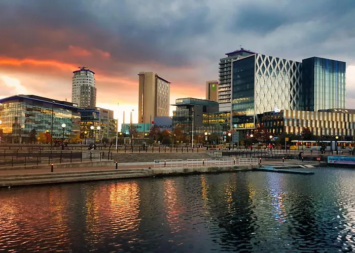 Appartamento Quay House - Salford - 2bdr Sleeps 7, Spacious & Quiet - Free Parking - Close To Centre, United & The Lowry