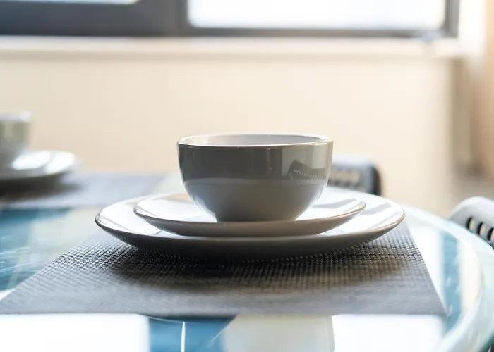 Quay House - Salford - 2bdr Sleeps 7, Spacious & Quiet - Free Parking - Close To Centre, United & The Lowry * Manchester