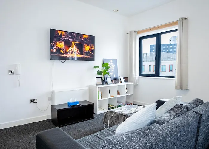 Appartamento Quay House - Salford - 2bdr Sleeps 7, Spacious & Quiet - Free Parking - Close To Centre, United & The Lowry *