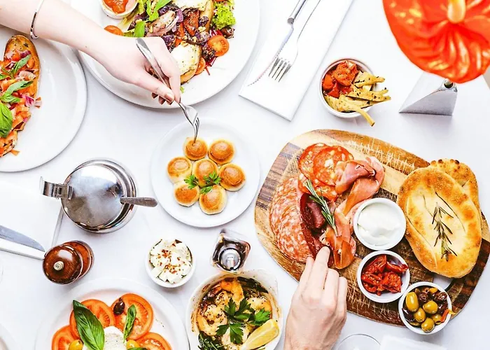 Hassle-free & Handsome Brand-new 3-bed